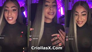La famosa Yailin expones sus Tetas Grandes en Live de Instagram